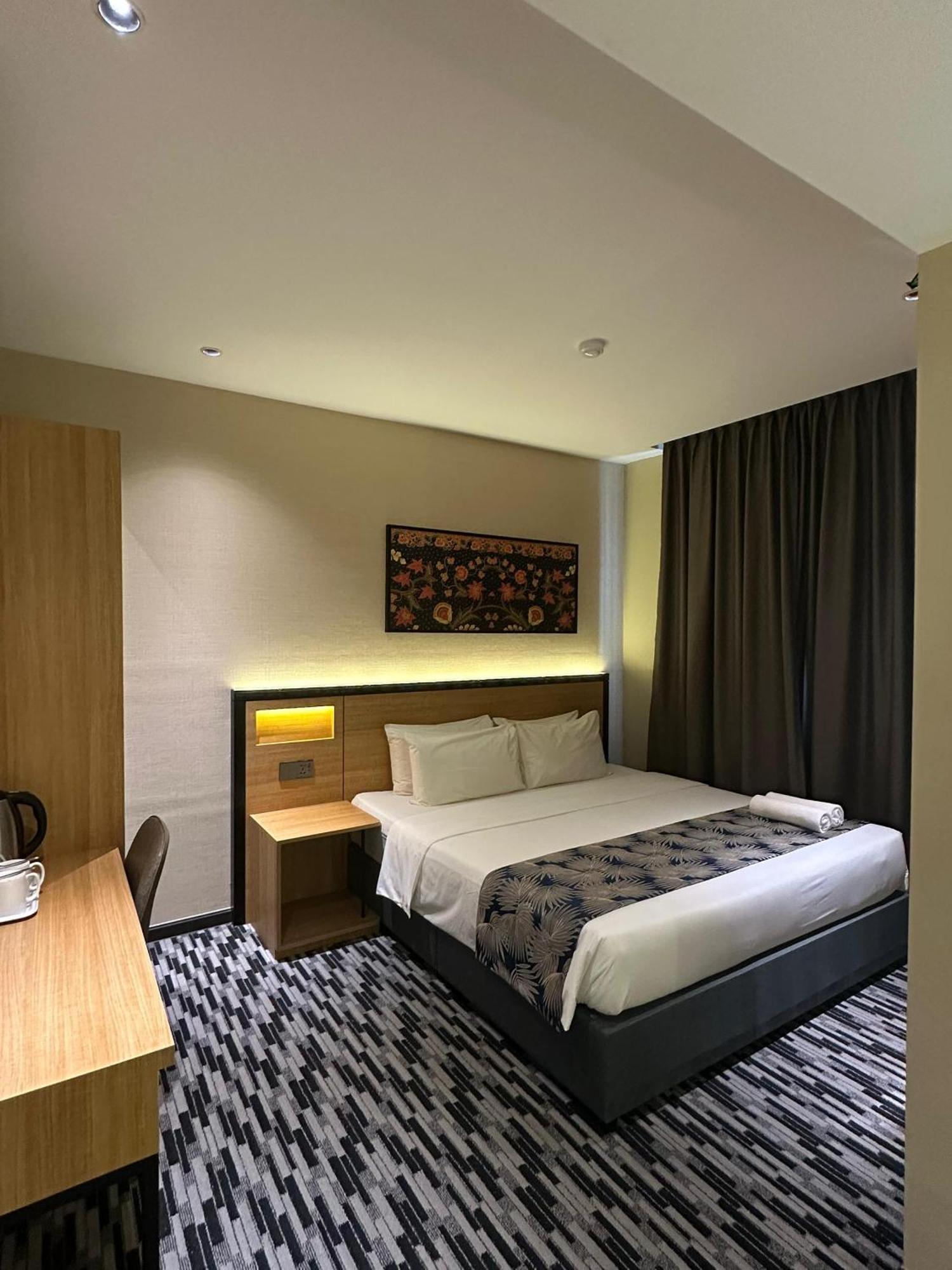Nb Hotel 3*